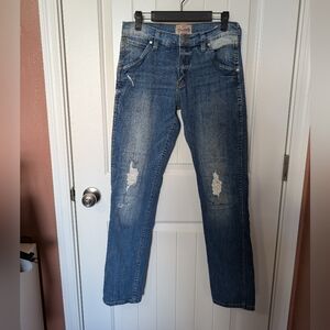 WRANGLER Distressed Elvis Mid Rise Straight/Slim Jean W29 Medium Wash